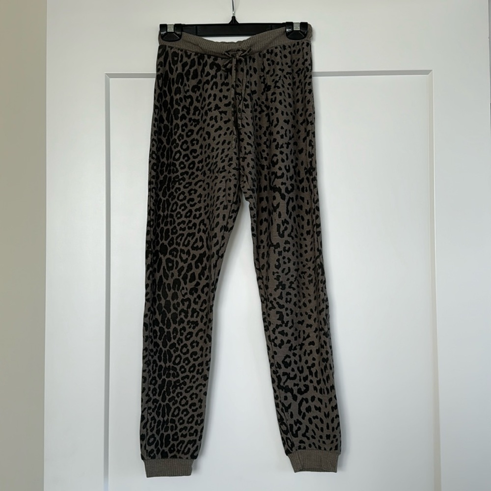 Chaser Green and Black Leopard Joggers XS